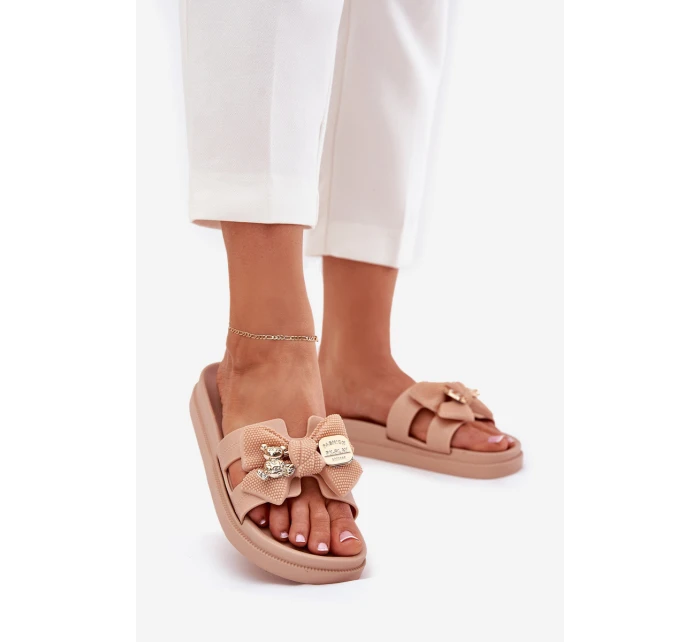Klapki Damskie Z Kokardą I Złotą Broszką Beżowe Lynara