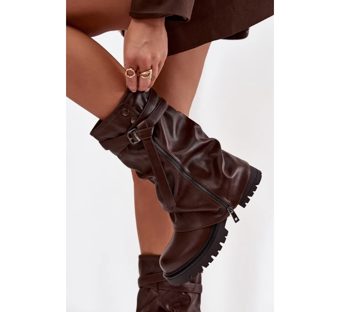 Dámské kozačky s  dílem do  s páskem čokoládové model 21715280 - Boto