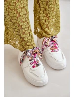 Dámské Tenisky Na Platformě S Dekorativním Šněrováním Bílé model 21667752 - Boto