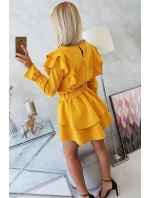 Šaty s model 18743670 volány hořčicové barvy - K-Fashion Šaty s model 18743670 volány hořčicové barvy - K-Fashion