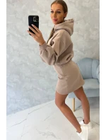 Zateplené šaty s obálkovým dnom tmavo béžové Zateplené šaty s obálkovým dnom tmavo béžové