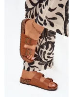 Dámské sandály na korkové platformě s přezkami Camel model 21704312 - EVENTO Dámské sandály na korkové platformě s přezkami Camel model 21704312 - EVENTO
