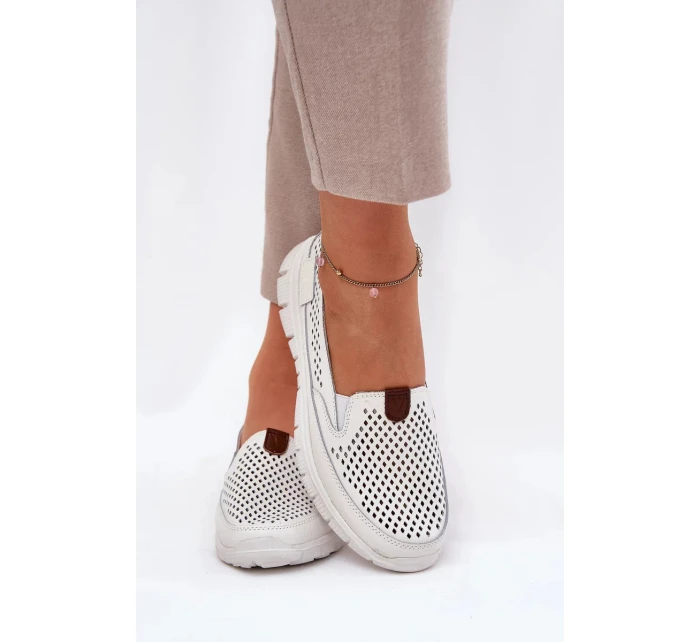 Dámske perforované baleríny z prírodnej kože Vinceza - biele