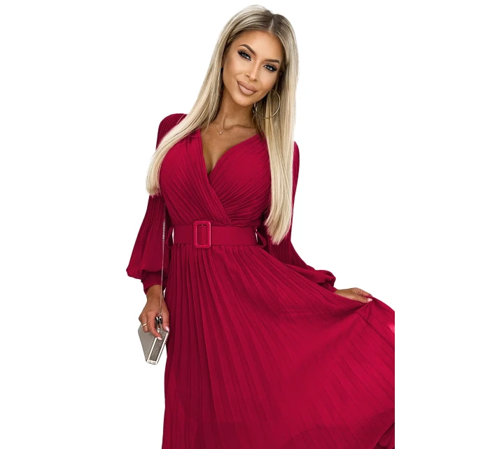 KLARA Dámské plisované šaty ve vínové bordó barvě s výstřihem a opaskem model 21109899 - numoco basic