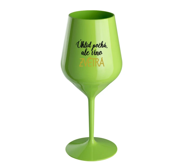 ÚKLID POČKÁ, ALE VÍNO ZVĚTRÁ - zelená nerozbitná sklenice na víno 470 ml