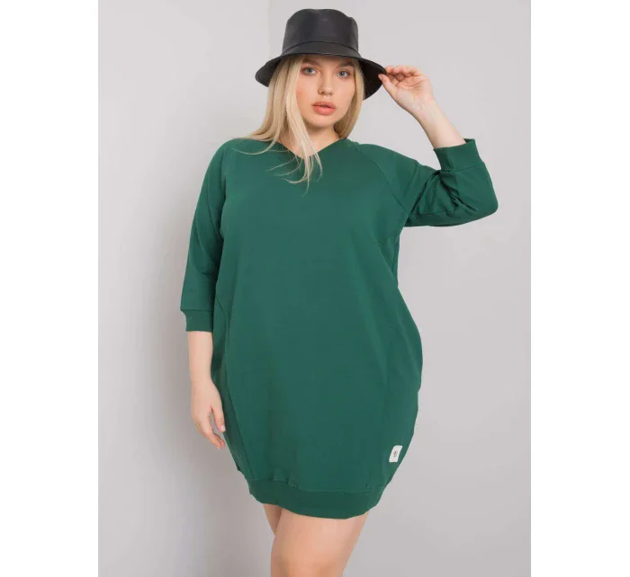 Tmavě zelené plus size šaty s kapsami Tmavě zelené plus size šaty s kapsami