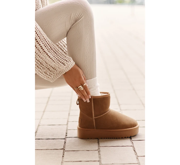 Skórzane Zamszowe Śniegowce Na Platformie Za Kostkę Camel Rianaella Skórzane Zamszowe Śniegowce Na Platformie Za Kostkę Camel Rianaella