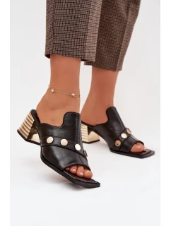 Papuče model 225350 Krok vo veľkom štýle