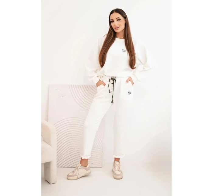 Dámska súprava z viskózy s mikinou a nohavicami ecru Dámska súprava z viskózy s mikinou a nohavicami ecru