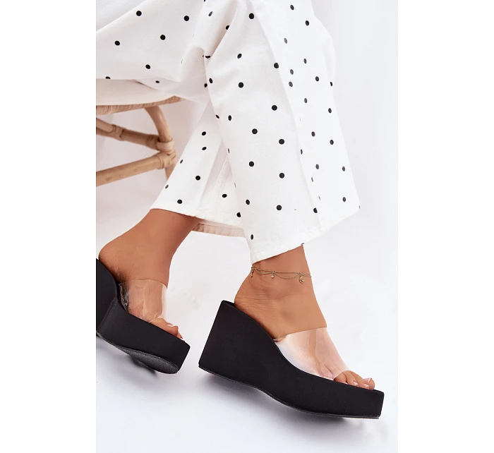 Dámské sandály na platformě s páskem Černé model 22107268 - Boto