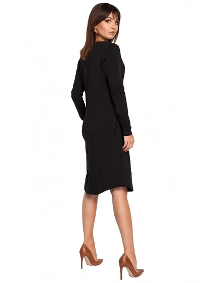 model 15102347 Šaty s výstřihem černé - BeWear