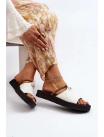 Dámské kožené žabky model 21646246 - Zazoo