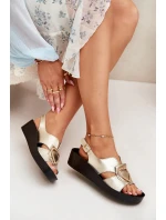 Kožené Dámské Sandály Na Klínu model 21698311 Zlaté - S.Barski Kožené Dámské Sandály Na Klínu model 21698311 Zlaté - S.Barski