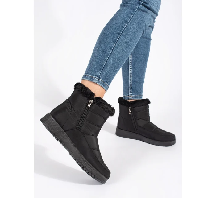 Vynikajúce dámske čierne snežnice bez podpätku Vynikajúce dámske čierne snežnice bez podpätku