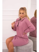 Šaty s kapucňou a bočným rázporkom tmavo ružové