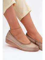 Kožené dámské polobotky na platformě Vinceza Béžové