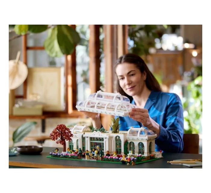 LEGO nápady 21353 - Botanická záhrada LEGO nápady 21353 - Botanická záhrada