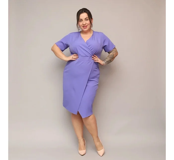 Fialové dámske skladané obálkové šaty po kolená (743)