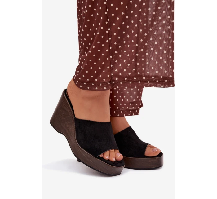 Dámské pantofle na platformě Černé Ravelia