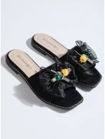 Trendy dámske čierne ponožky na plochom podpätku Trendy dámske čierne ponožky na plochom podpätku