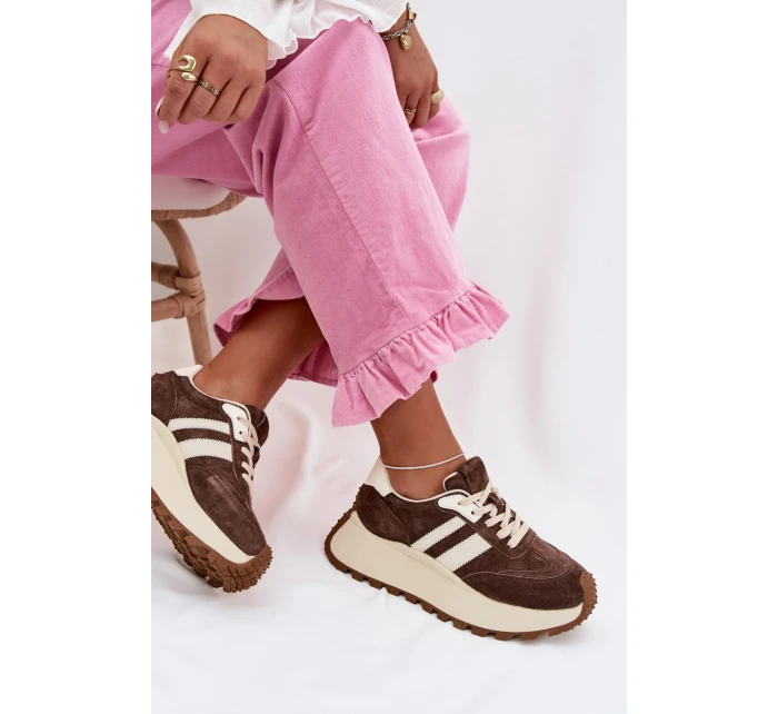 Semišové tenisky na masivní platformě model 22031726 Čokoládové - D&A