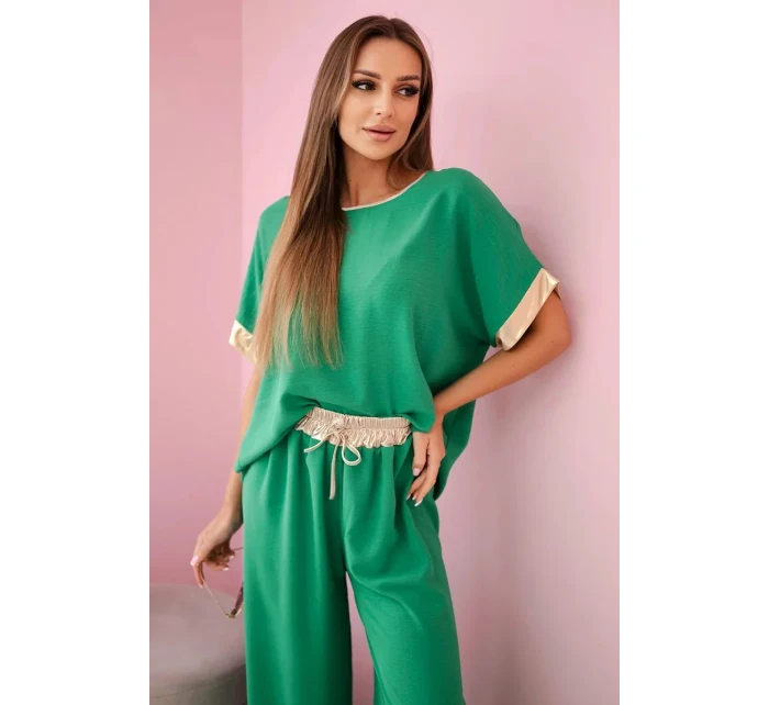 Viskózová súprava so zlatým lemovaním zelená