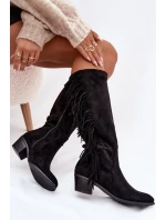 Dámské kozačky na podpatku s třásněmi zateplené černé model 21788097 - Boto Dámské kozačky na podpatku s třásněmi zateplené černé model 21788097 - Boto
