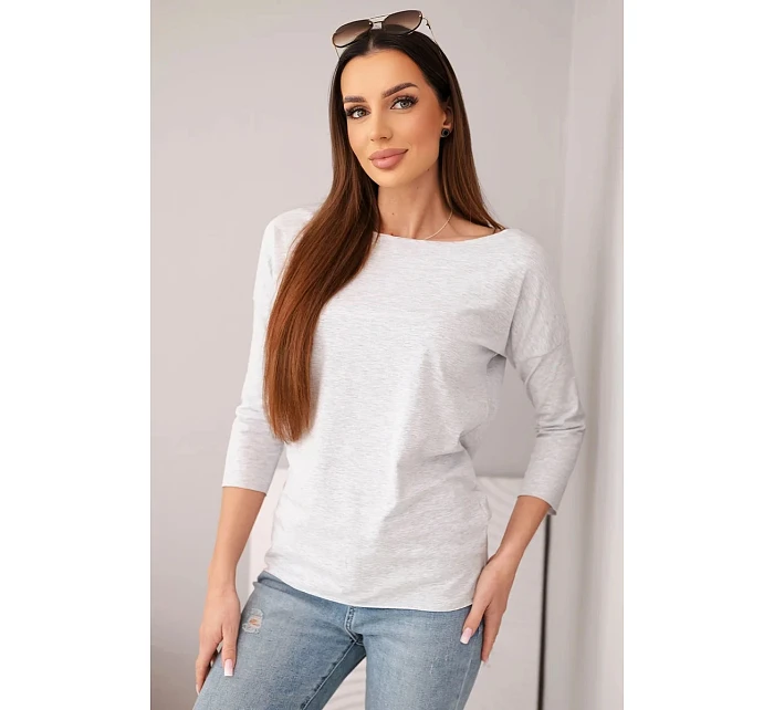 Dámska blúzka s lodičkovým výstrihom svetlo sivá Dámska blúzka s lodičkovým výstrihom svetlo sivá