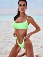 Zvodné dvojdielne plavky Mexico Beach zelená - Obsessive