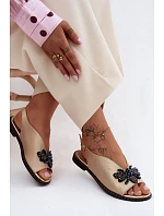 Třpytivé dámské sandály s ozdobou Ploché zlaté model 22141013 - Boto