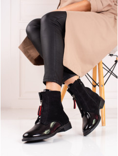 Pohodlné dámske čierne členkové topánky s plochým podpätkom