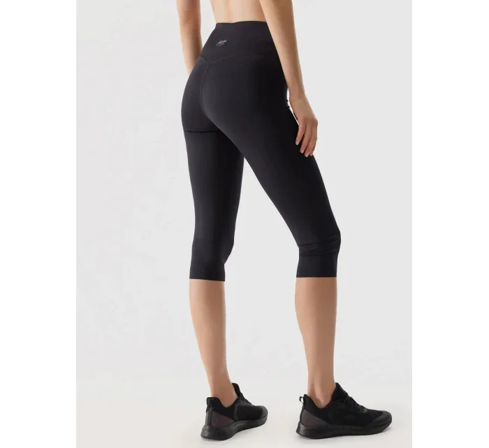 Dámske 3/4 legíny 4F - čierne Dámske 3/4 legíny 4F - čierne