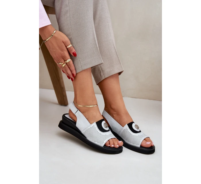 Dámské sandály na klínu stříbrné model 21685243 - Boto