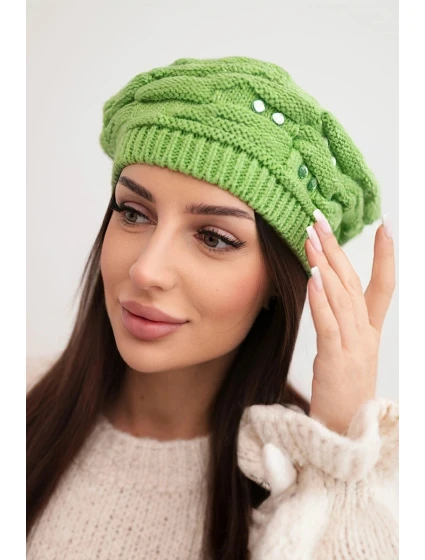 Dámska zimná čiapka s ozdobným pletením a kryštálmi K398 pistáciová
