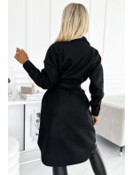 Teplý čierny dámsky kabát s vreckami, gombíkmi a zaväzovaním v páse 493-2