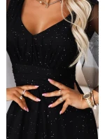 Dlouhé lehké třpytivé šaty s výstřihem a rukávy černé model 21802210 - numoco basic Dlouhé lehké třpytivé šaty s výstřihem a rukávy černé model 21802210 - numoco basic