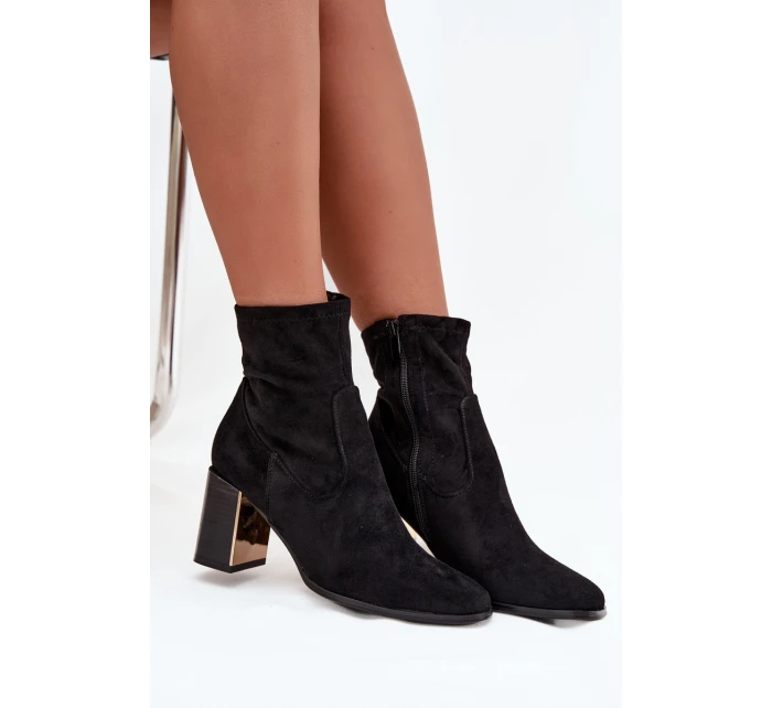 Dámske čižmy Amelisse - čierne, na podpätku, zateplené so zlatými detailmi