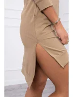 Šaty s delšími zády a barevným model 18745252 potiskem - K-Fashion Šaty s delšími zády a barevným model 18745252 potiskem - K-Fashion