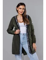 Tenká dámská bunda v barvě khaki s ozdobnou lemovkou model 18319638 - Miss TiTi Tenká dámská bunda v barvě khaki s ozdobnou lemovkou model 18319638 - Miss TiTi