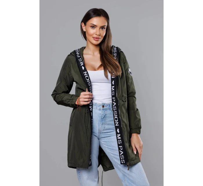 Tenká dámská bunda v barvě khaki s ozdobnou lemovkou model 18319638 - Miss TiTi Tenká dámská bunda v barvě khaki s ozdobnou lemovkou model 18319638 - Miss TiTi