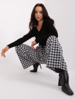 Nohavice LK SP 509429.87 čiernobielych