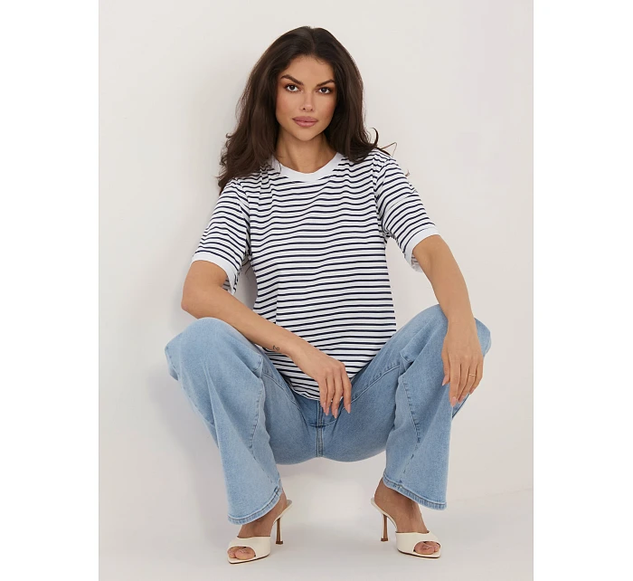 T shirt IT TS model 22076835 biało granatowy - FPrice T shirt IT TS model 22076835 biało granatowy - FPrice