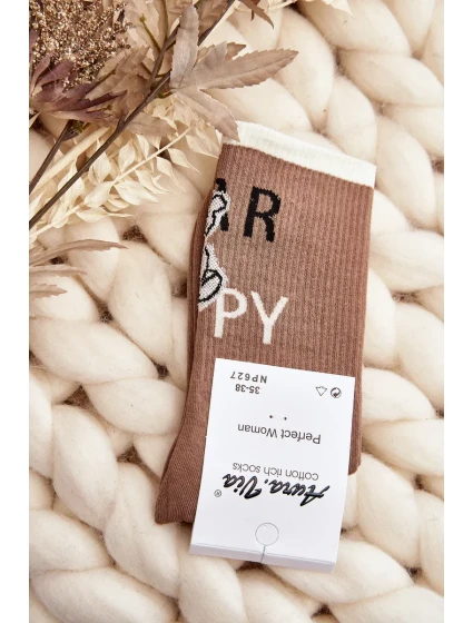 Světle hnědé dámské bavlněné ponožky s nápisem a medvídkem Světle hnědé dámské bavlněné ponožky s nápisem a medvídkem