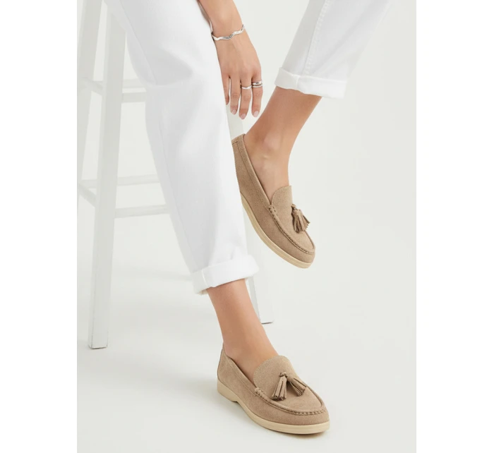 Dámské semišové béžové mokasíny Dstreet model 21996126 - FashionStreet