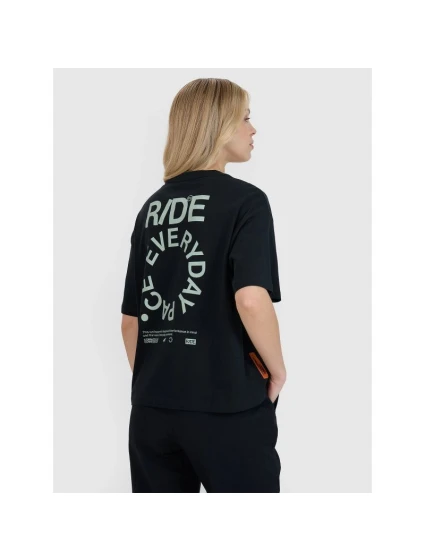 Dámske tričko oversize s potlačou 4F 4FWSS25TTSHF1993-20S Dámske tričko oversize s potlačou 4F 4FWSS25TTSHF1993-20S