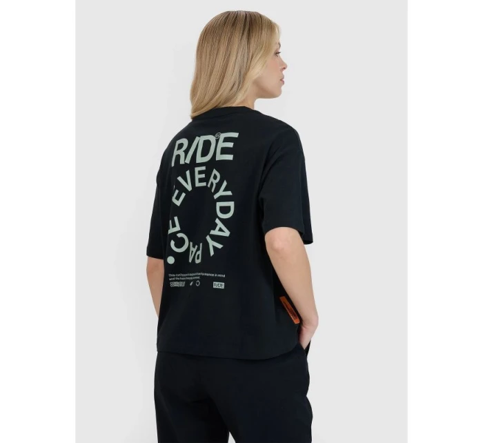 Dámske tričko oversize s potlačou 4F 4FWSS25TTSHF1993-20S Dámske tričko oversize s potlačou 4F 4FWSS25TTSHF1993-20S