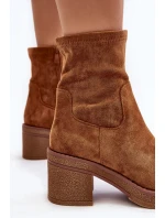 Dámské botky na podpatku Camel model 21642297 - Boto Dámské botky na podpatku Camel model 21642297 - Boto