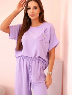Dámský komplet z viskózy s ozdobným květem a širokými kalhotami - fuchsie světlá fialová