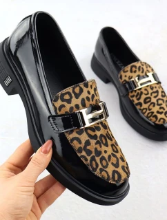 Kožené boty s leopardím vzorem lakované černé model 21904738 - VINCEZA