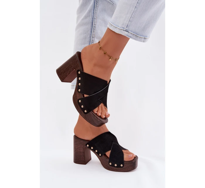 Dámské sandály na podpatku se zlatými přezkami Černé Nerelle